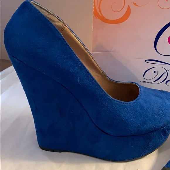 Wore once,between Cobalt and Navy blue wedges - Picture 4 of 5